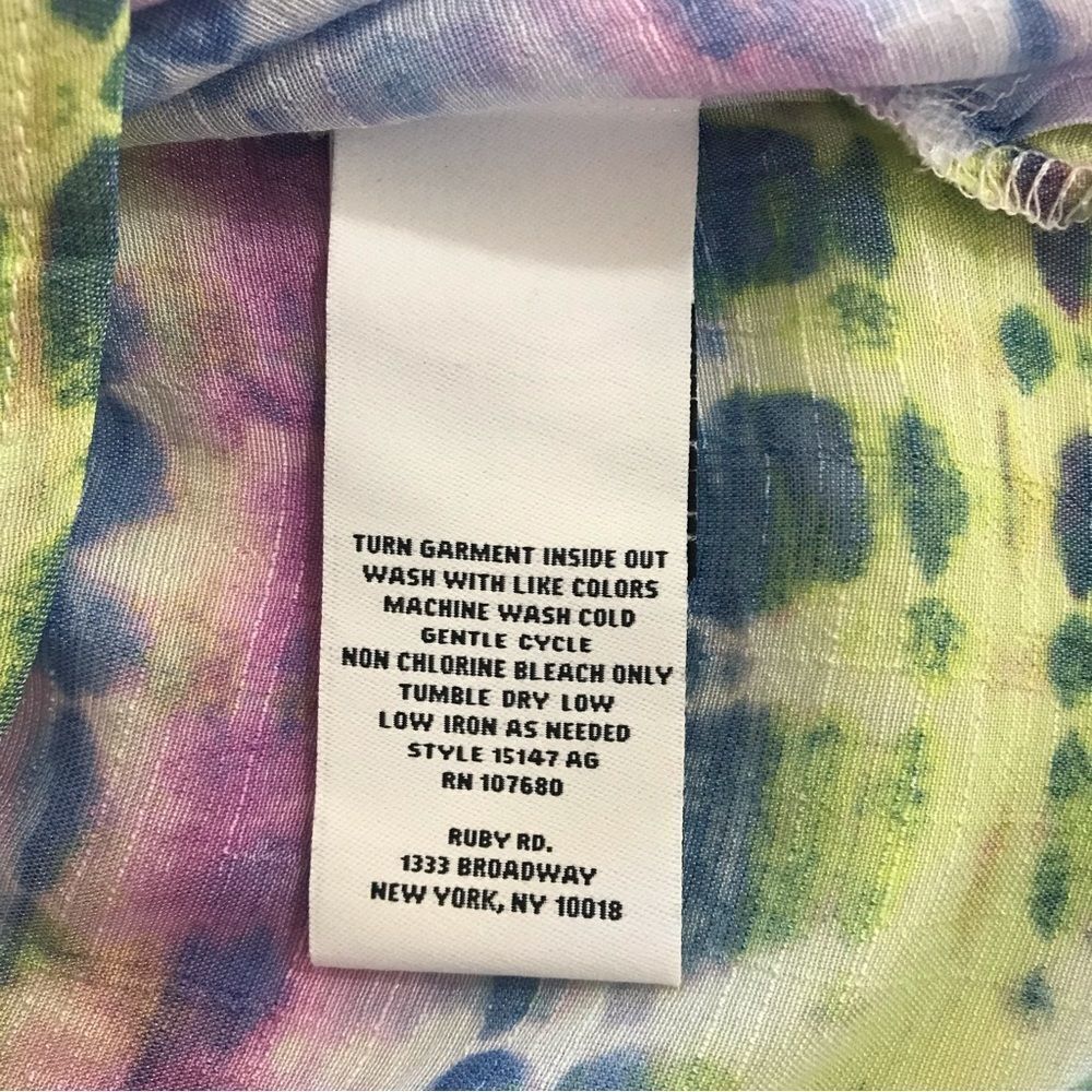Ruby Rd. Pastel tie dye split neck blouse size L - Picture 4 of 9